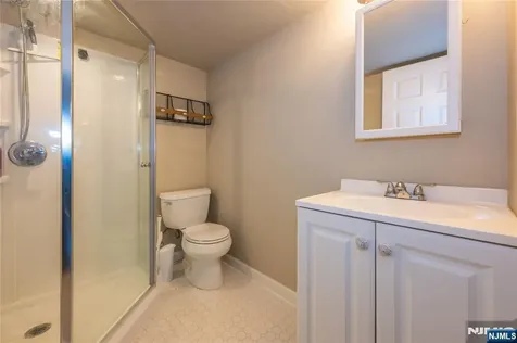 19 Bond Place West Caldwell NJ 07006