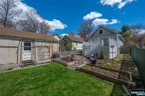 19 Bond Place West Caldwell NJ 07006