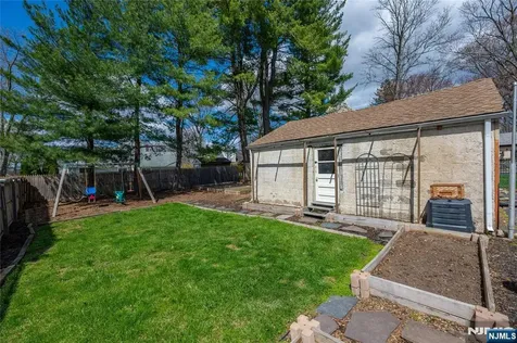 19 Bond Place West Caldwell NJ 07006