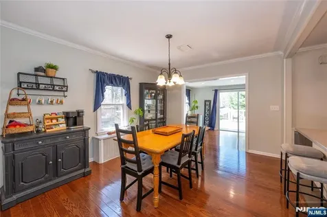 19 Bond Place West Caldwell NJ 07006