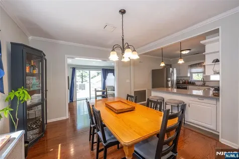 19 Bond Place West Caldwell NJ 07006