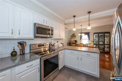 19 Bond Place West Caldwell NJ 07006