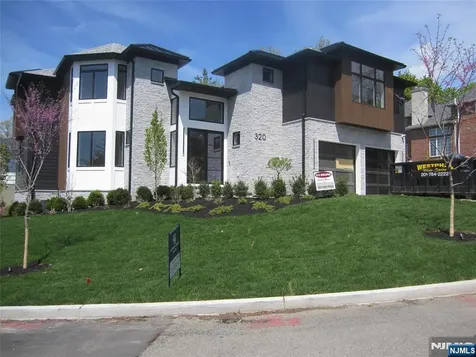 320 Bolz Street Englewood Cliffs NJ 07632