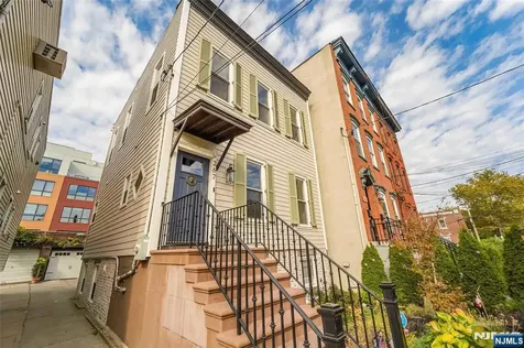 267 Ogden Avenue Jersey City NJ 07307