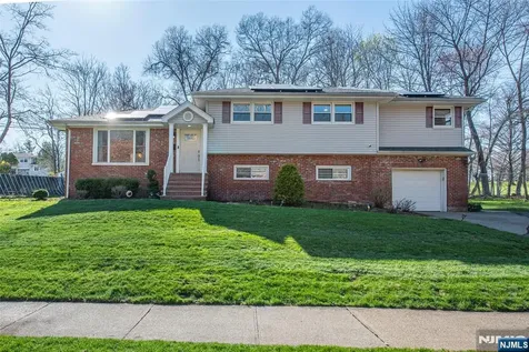27 Viewpoint Road Wayne NJ 07470