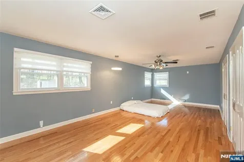 27 Viewpoint Road Wayne NJ 07470