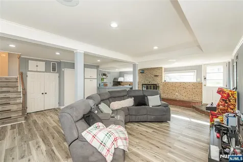 27 Viewpoint Road Wayne NJ 07470