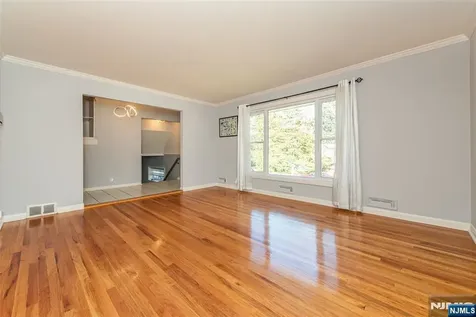 27 Viewpoint Road Wayne NJ 07470