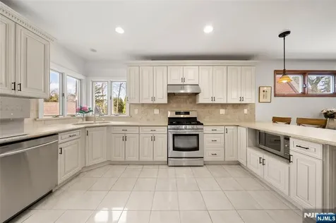 19 Central Avenue Demarest NJ 07627
