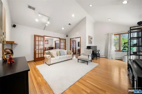 19 Central Avenue Demarest NJ 07627