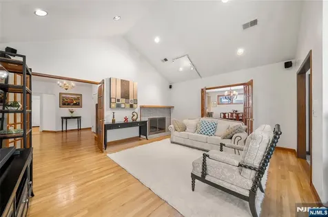 19 Central Avenue Demarest NJ 07627