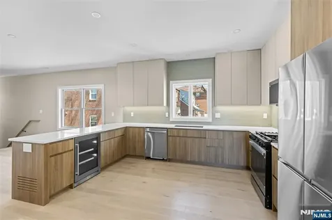 416 8th Street Fairview NJ 07022