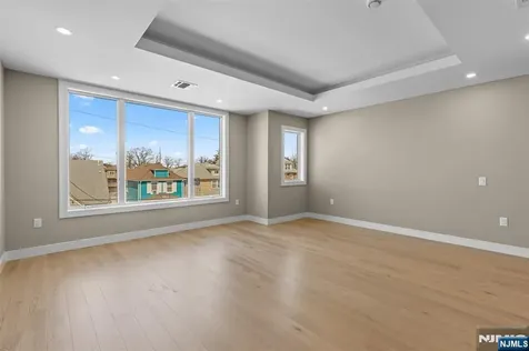 416 8th Street Fairview NJ 07022
