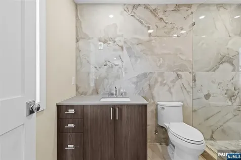 416 8th Street Fairview NJ 07022