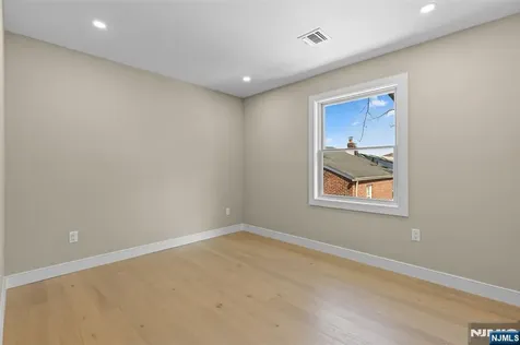 416 8th Street Fairview NJ 07022