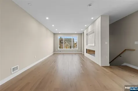 416 8th Street Fairview NJ 07022