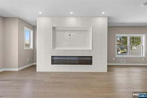 416 8th Street Fairview NJ 07022