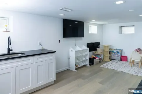 126 Ridge Avenue Bloomfield NJ 07003