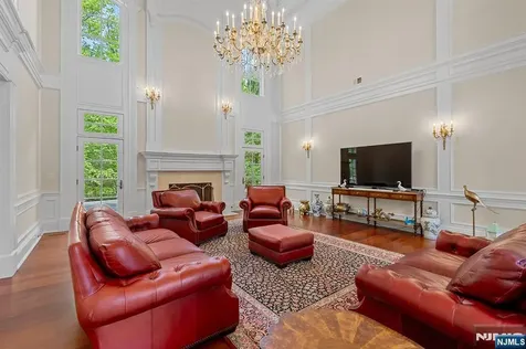 1 Sandstone Ridge Upper Saddle River NJ 07458