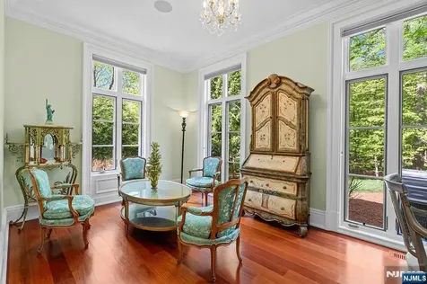 1 Sandstone Ridge Upper Saddle River NJ 07458