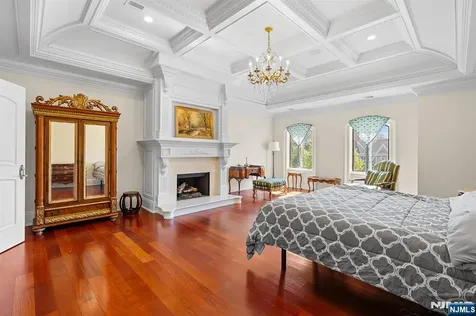 1 Sandstone Ridge Upper Saddle River NJ 07458