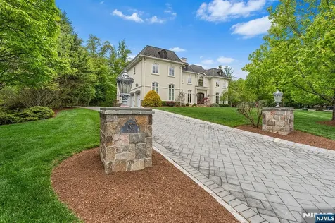 1 Sandstone Ridge Upper Saddle River NJ 07458