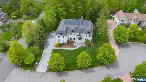 1 Sandstone Ridge Upper Saddle River NJ 07458