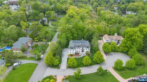 1 Sandstone Ridge Upper Saddle River NJ 07458