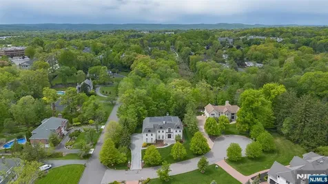 1 Sandstone Ridge Upper Saddle River NJ 07458