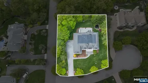 1 Sandstone Ridge Upper Saddle River NJ 07458