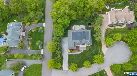 1 Sandstone Ridge Upper Saddle River NJ 07458