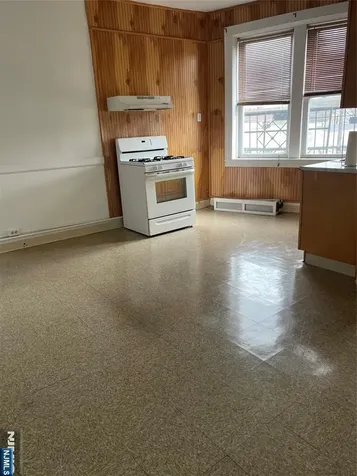 430 Lexington Avenue Clifton NJ 07011
