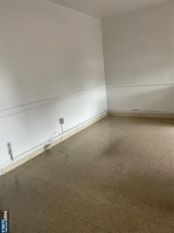 430 Lexington Avenue Clifton NJ 07011