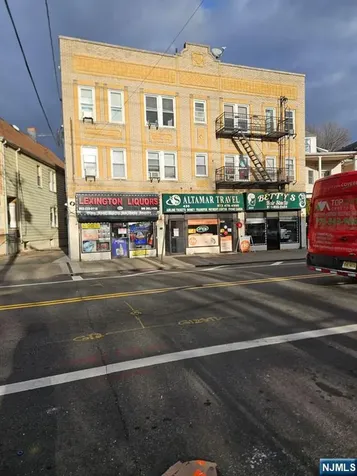 430 Lexington Avenue Clifton NJ 07011