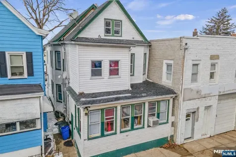 160 Burgess Place Passaic NJ 07055