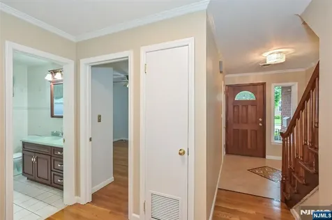 135 Elmwood Avenue Ho-ho-kus NJ 07423