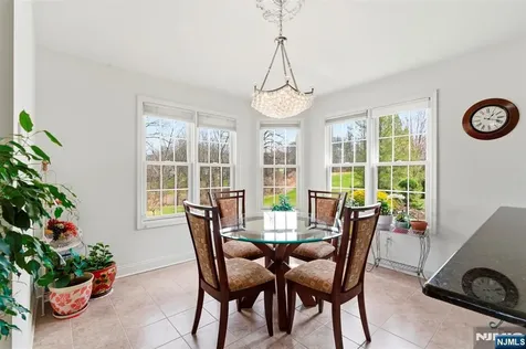 19 Rockhall Court Hamburg NJ 07419