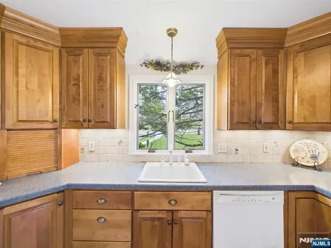 808 Parsons Road Ridgewood NJ 07450