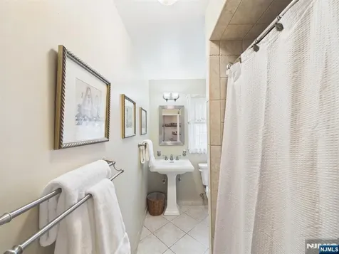 808 Parsons Road Ridgewood NJ 07450