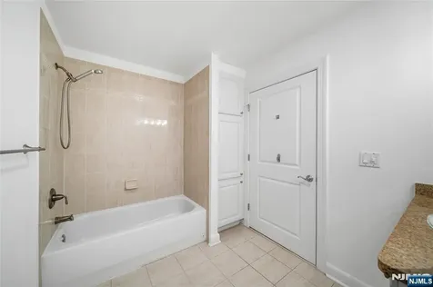 6408 City Place Edgewater NJ 07020