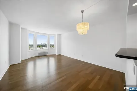 6408 City Place Edgewater NJ 07020