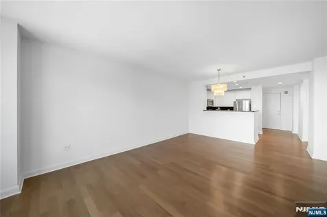 6408 City Place Edgewater NJ 07020