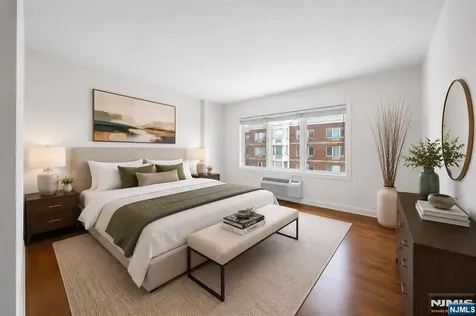 6408 City Place Edgewater NJ 07020