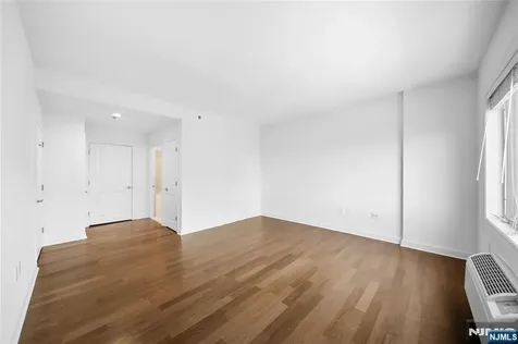 6408 City Place Edgewater NJ 07020