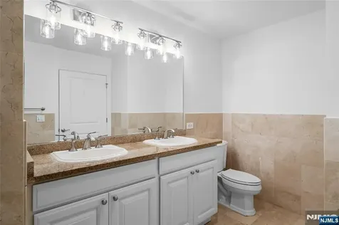 6408 City Place Edgewater NJ 07020