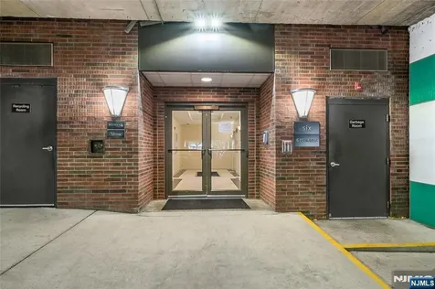 6408 City Place Edgewater NJ 07020