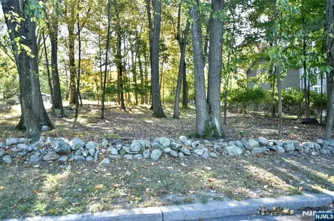 492 Manchester Avenue North Haledon NJ 07508