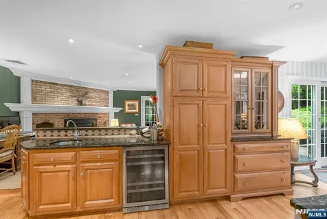 220 Ottowa Lane Franklin Lakes NJ 07417