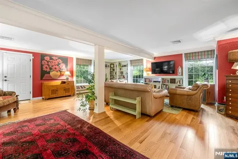 220 Ottowa Lane Franklin Lakes NJ 07417
