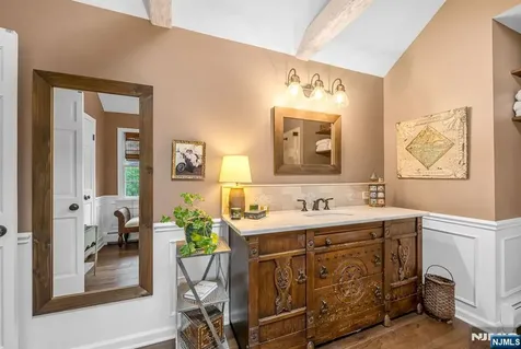 220 Ottowa Lane Franklin Lakes NJ 07417